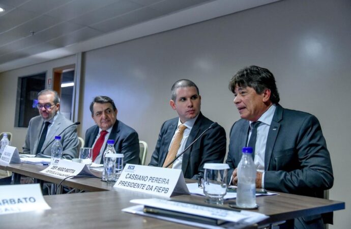 Presidente da FIEPB, Cassiano Pascoal Pereira Neto participa da 1ª reunião do Conselho Temático de Assuntos Legislativos da CNI