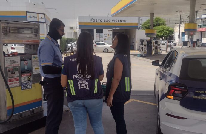 Procon-CG realiza fiscalização em postos de combustíveis para averiguar possíveis aumentos abusivos