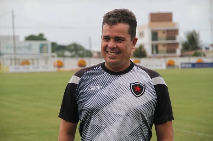 Botafogo anuncia Evaristo Piza como novo técnico