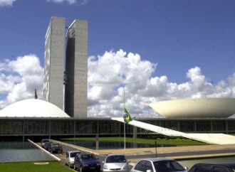 Congresso se reúne para analisar vetos presidenciais nesta semana