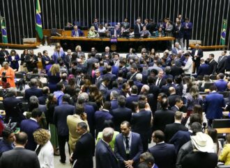 Câmara aprova proposta que taxa em 20% compras internacionais de até US$ 50
