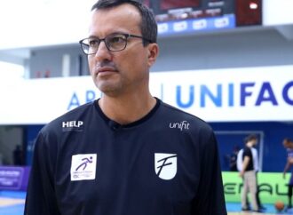 Unifacisa anuncia saída do técnico de basquete César Guidetti