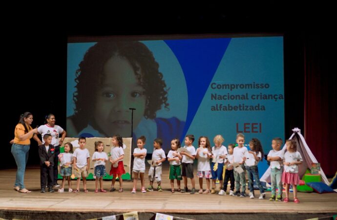 Secretaria de Educação lança curso sobre leitura e escrita na Educação Infantil