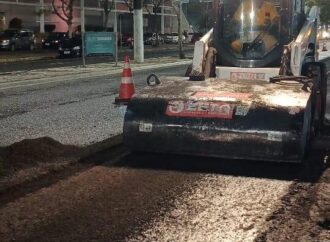 Veneziano viabiliza R$ 19 milhões para recapear avenidas de Campina Grande