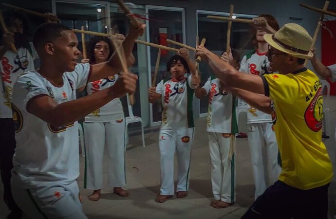 Oficina leva capoeira e maculelê para Universidade Estadual da Paraíba