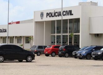 Casal é preso com carro clonado e moto roubada em João Pessoa