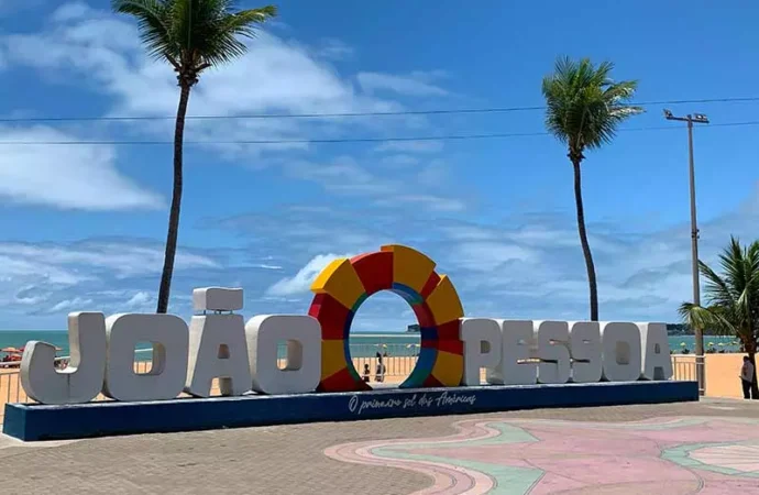 Quatro estabelecimentos recebem multa de até 16 mil por poluição, na orla de João Pessoa
