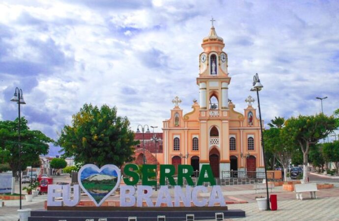 Prefeitura de Serra Branca anuncia construção de novo parque esportivo e de eventos