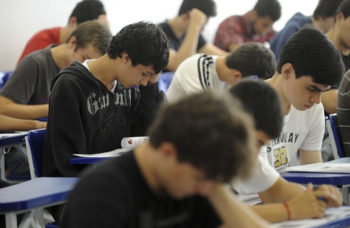 Inscrições para o Enem 2024 terminam nesta sexta-feira