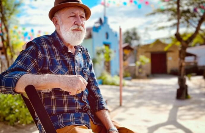 Sinopse da Vídeo Biografia de Biliu de Campina será exibida no Parque do Povo neste sábado (22)
