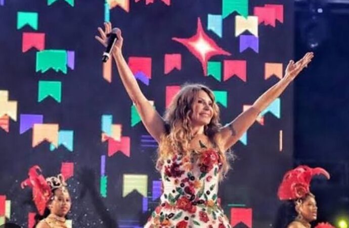 Tradicional show de Elba Ramalho acontece hoje no Parque do Povo