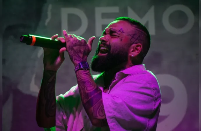 Paraibano Julian Santt é destaque na Parada do Orgulho LGBT+ de São Paulo
