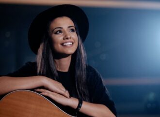 São João de Campina Grande tem show de Isadora Pompeo nesta terça-feira (25)