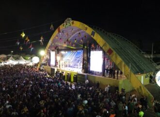 Santa Rita recebe alerta de TJ para diminuir milhões em gastos no São João