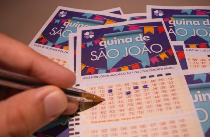 Seis bilhetes da Paraíba acertam quatro números no sorteio especial da Quina de São João