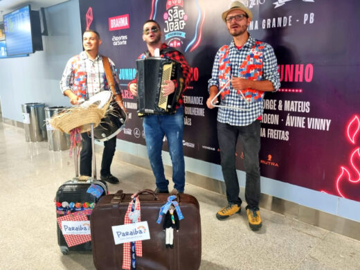 Aeroportos de João Pessoa e Campina Grande se Transformam em Arraiás para Receber Turistas