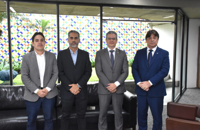 Presidente da FIEPB recebe a visita do superintendente estadual do BNB, Rudrigo Araújo