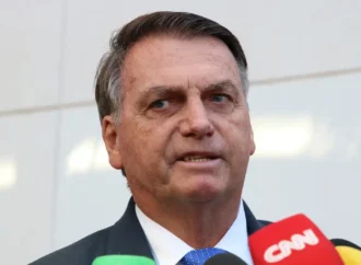 Polícia Federal entrega ao Supremo relatório que indiciou o ex-presidente Bolsonaro