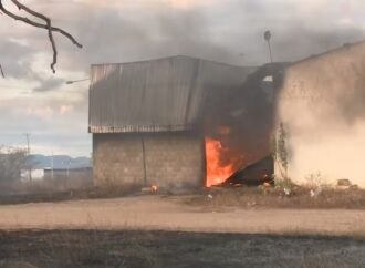 Fábrica de papelão é destruída por incêndio em Sousa PB