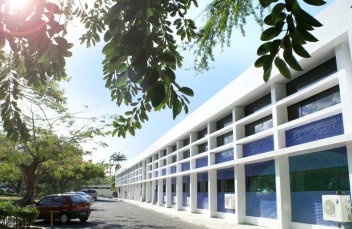Edital do concurso da UFCG com 151 vagas é publicado;