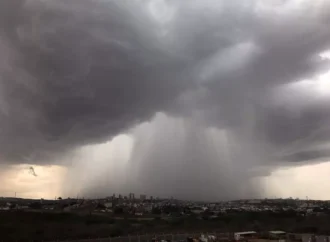 Chuvas intensas com ventania estão previstas para 195 municípios da Paraíba até esta terça
