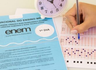 MEC prorroga prazo para solicitação de isenção da taxa  do Enem 2025 até 2 de maio