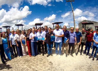 Murilo Galdino realiza entrega de maquinário à prefeituras e associações agrícolas junto à Codevasf