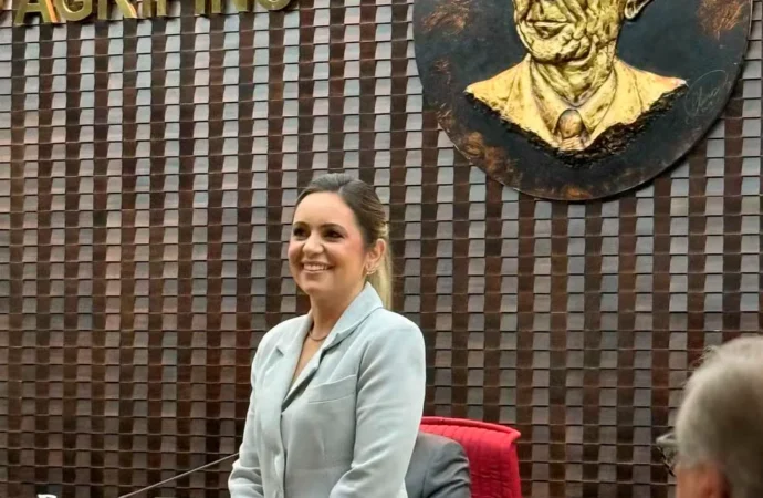 Alanna Galdino toma posse como conselheira do TCE-PB após aprovação unânime