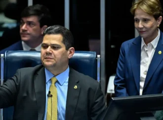 Senado aprova projeto que flexibiliza licenciamento ambiental; Nova lei pode acelerar exploração e desmatamento