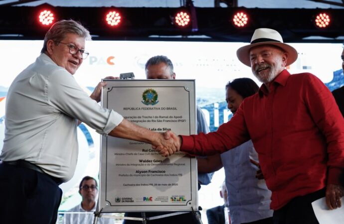 Lula e João Azevêdo inauguram trecho do Ramal do Apodi na Paraíba