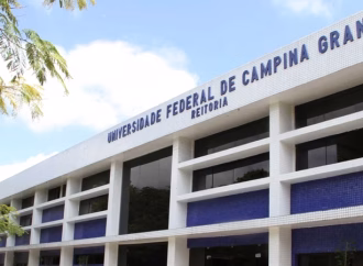 Oportunidade: UFCG abre concurso para professor substituto com 54 vagas e salários de até R$ 8 mil