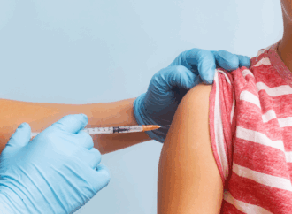 SES alerta para aumento de doenças respiratórias em crianças e destaca importância de vacinação