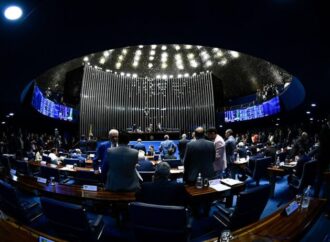 Senado aprova projeto que torna mais duras as penas para crimes cometidos em escolas