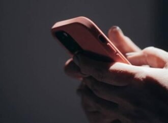 Homem é investigado por aliciar adolescentes na internet