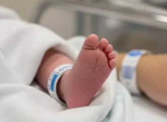 Nova lei garante até 120 dias de licença-maternidade após alta hospitalar