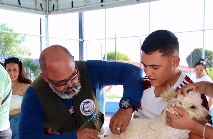 Campina Grande realiza Dia D de vacinação contra a raiva animal neste sábado (27)