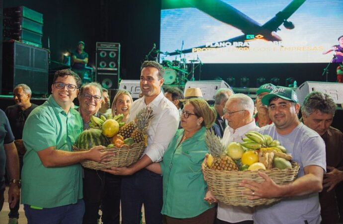 Lucas Ribeiro abre 2ª Feira Paraibana da Agricultura Familiar em Campina Grande