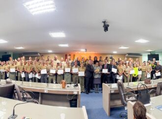 Centro Integrado de Comando e Controle (CICC) recebe Medalha de Honra ao Mérito Municipal por atuação em Campina