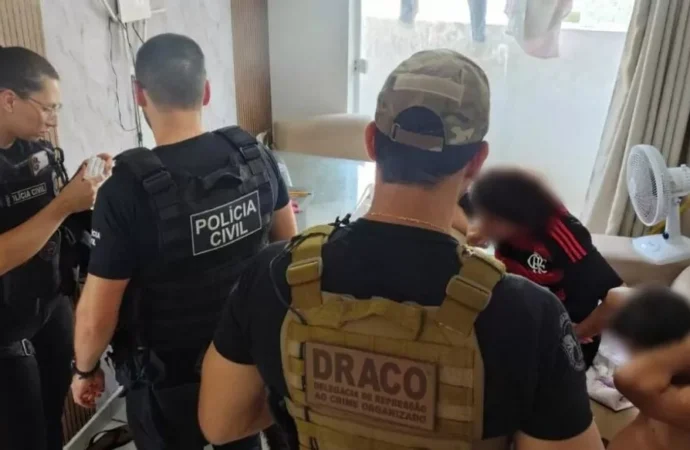 Operação investiga venda ilegal de remédios abortivos e cumpre mandado na Paraíba