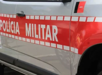 Jovem é assassinado a tiros na frente de casa, na Paraíba
