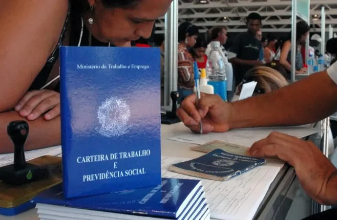 Paraíba fecha 2025 com saldo de 31 mil empregos formais e tem 2º maior crescimento do país