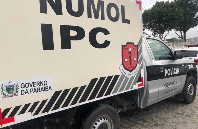 Dois jovens são mortos a tiros após casa ser invadida na Paraíba