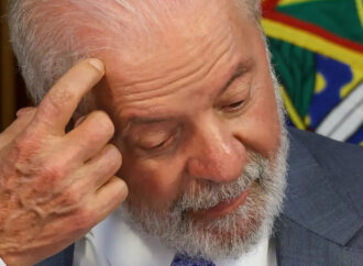 Lula passa por procedimento cirúrgico e deve repousar nos próximos dias