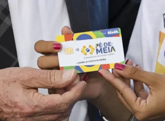 Pé-de-Meia paga hoje 5ª parcela a alunos nascidos em julho e agosto