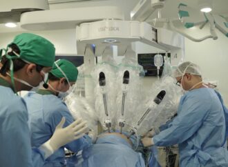 Robôs auxiliam médicos em cirurgias bariátrica e cardíaca de pacientes de João Pessoa a 3.200 km