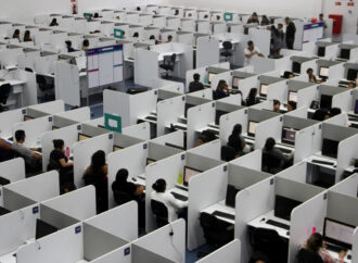 Mil vagas para atendente de call center são oferecidas a egressos da rede estadual da PB