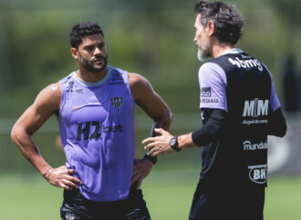 Hulk é exaltado por técnico Domínguez, mas vira dúvida para confronto contra o Vitória