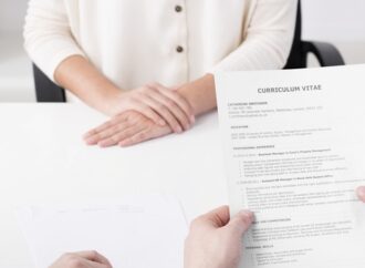 Nova lei na Paraíba vai conectar mulheres vítimas de violência a oportunidades de emprego
