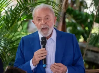 “É um caso de polícia”, diz Lula sobre relação entre Flávio e Vorcaro
