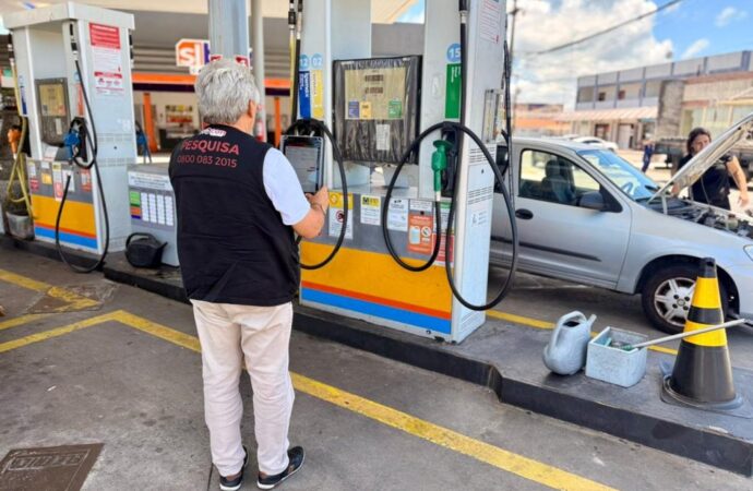 Procon-JP registra queda nos combustíveis e interdita bombas